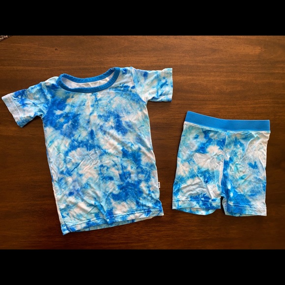 LS Shorts Set - Picture 2 of 4